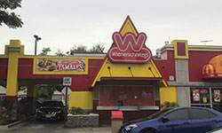 Wienerschnitzel Crenshaw & Coliseum in Los Angeles