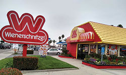 Wienerschnitzel Warner & Springdale in Huntington Beach