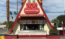 Wienerschnitzel 111 & Deglet-Noor in Indio