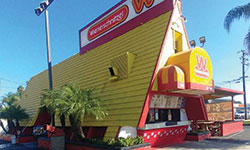 Wienerschnitzel Francisquito & Big Dalton in Baldwin Park